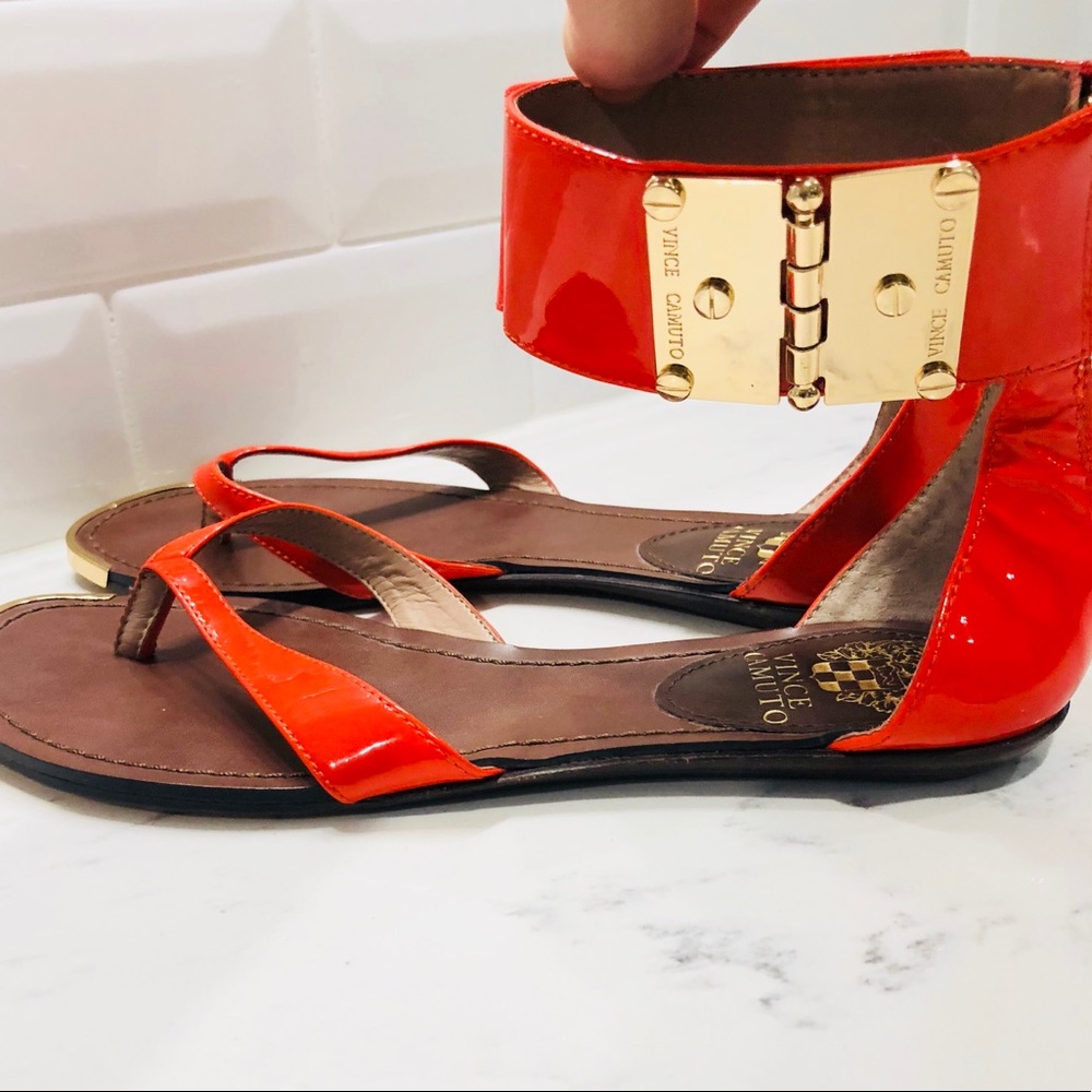 VINCE CAMUTO - NEW/Gladiator Sandals (7)